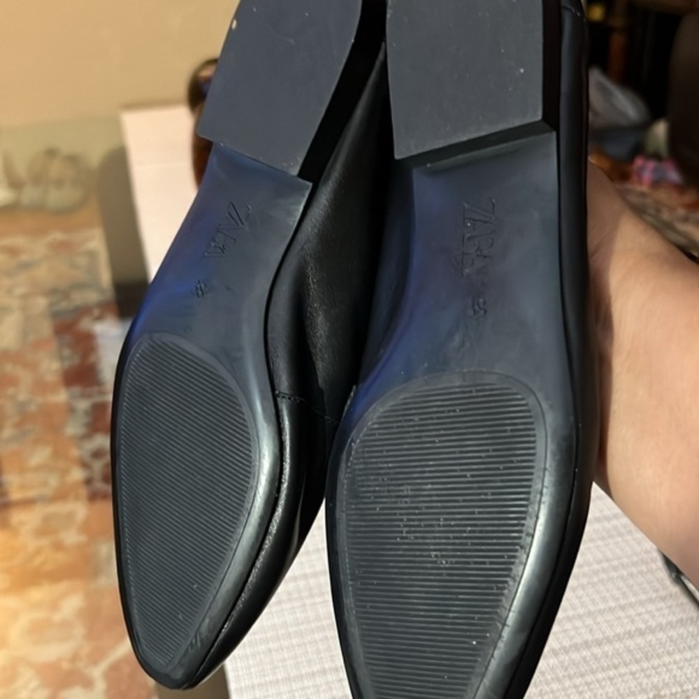 Zara Women Soft leather loafers with micro-studs - Picture 8 of 11